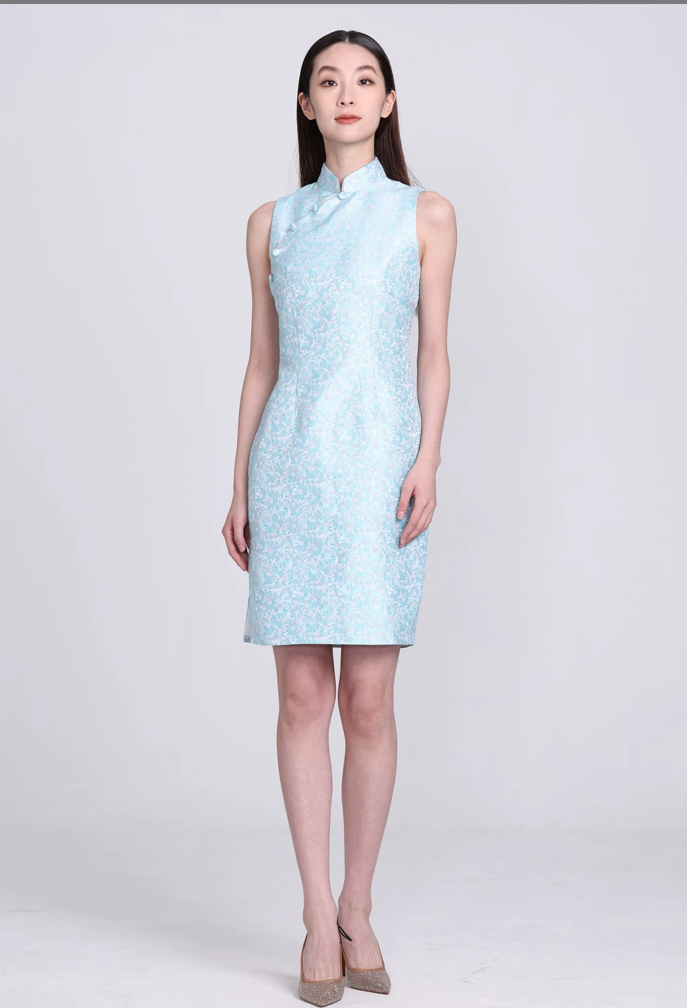 PAMELA Daisy Brocade Sleeveless Cheongsam (Baby Blue)