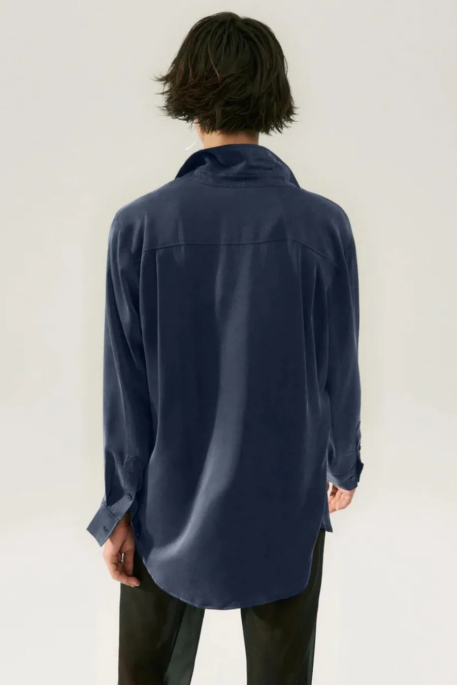 Silk Laundry Boyfriend Shirt Midnight